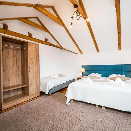 Aparthotel Ariston 4*