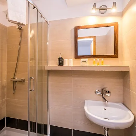 Ariston 卡尔帕奇