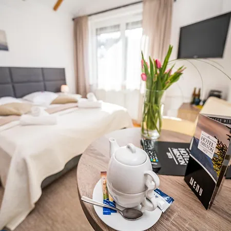 Ariston Aparthotel 4*