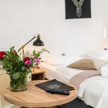 Ariston Lägenhetshotell