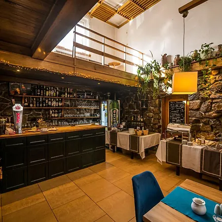 Ariston 卡尔帕奇