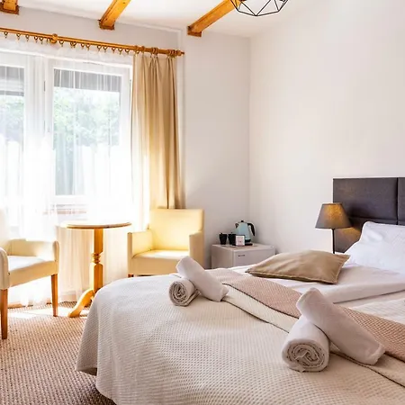 Ariston Lägenhetshotell 4*