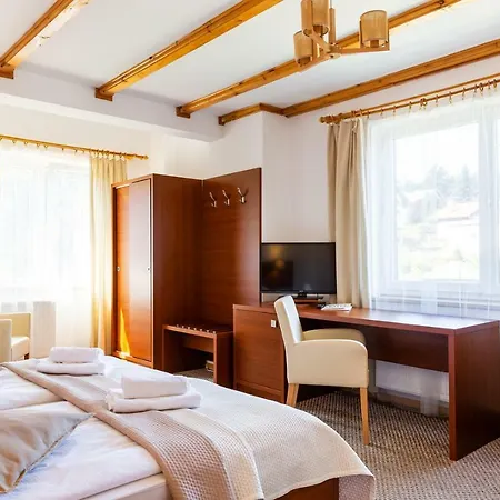 Ariston 卡尔帕奇